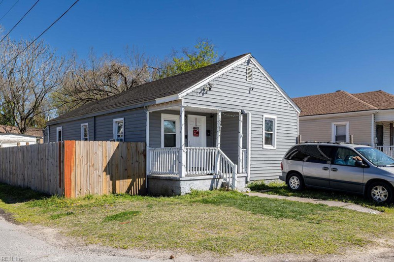 Photo 2 of 39 residential for sale in Portsmouth virginia Photo 2 of 39 residential for sale in Portsmouth virginia