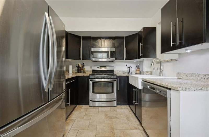 Photo 10 of 41 residential for sale in Norfolk virginia