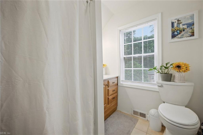 Photo 24 of 41 residential for sale in Norfolk virginia