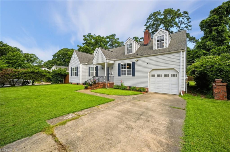 Photo 3 of 41 residential for sale in Norfolk virginia