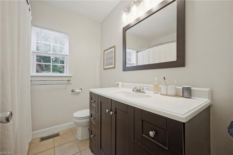 Photo 31 of 41 residential for sale in Norfolk virginia