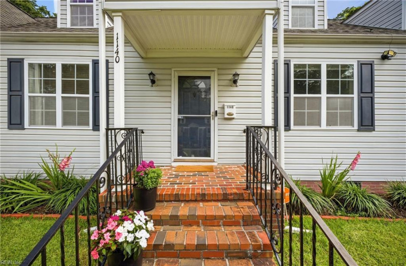 Photo 4 of 41 residential for sale in Norfolk virginia