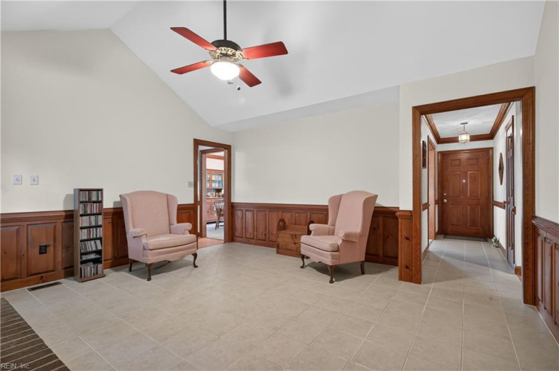 Photo 17 of 42 residential for sale in Chesapeake virginia
