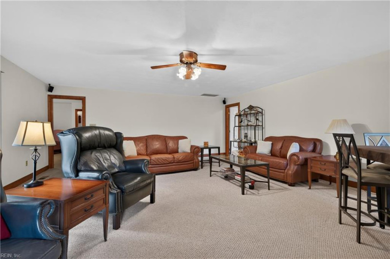 Photo 20 of 42 residential for sale in Chesapeake virginia