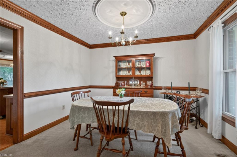Photo 6 of 42 residential for sale in Chesapeake virginia