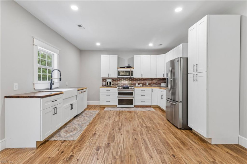 Photo 11 of 44 residential for sale in New Kent County virginia Photo 11 of 44 residential for sale in New Kent County virginia