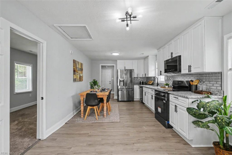 Photo 13 of 37 residential for sale in Chesapeake virginia Photo 13 of 37 residential for sale in Chesapeake virginia
