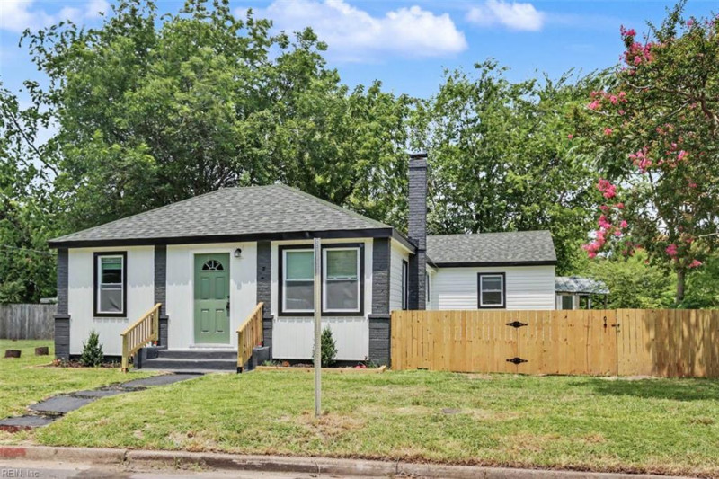 Photo 3 of 37 residential for sale in Chesapeake virginia Photo 3 of 37 residential for sale in Chesapeake virginia