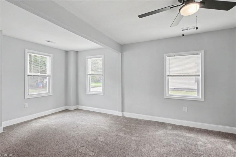 Photo 33 of 37 residential for sale in Chesapeake virginia Photo 33 of 37 residential for sale in Chesapeake virginia