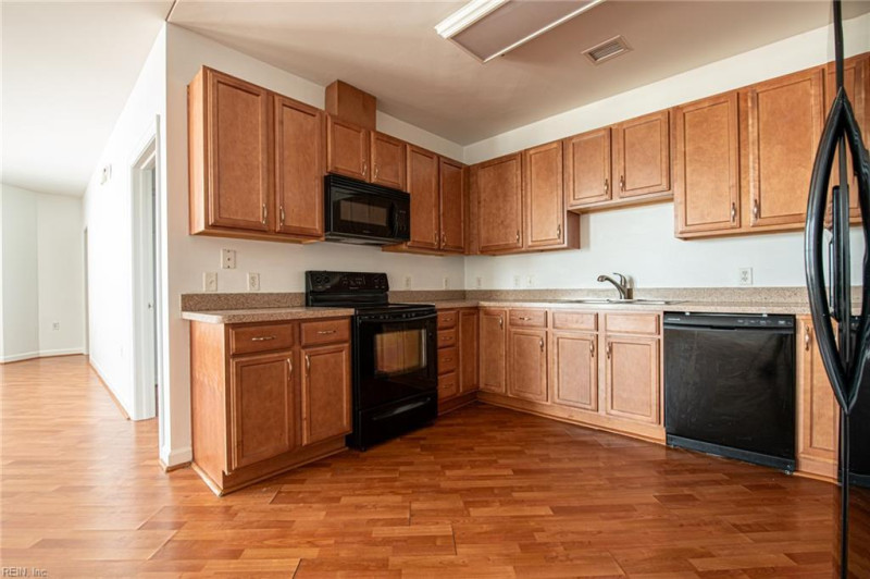 Photo 5 of 12 residential for sale in Chesapeake virginia Photo 5 of 12 residential for sale in Chesapeake virginia