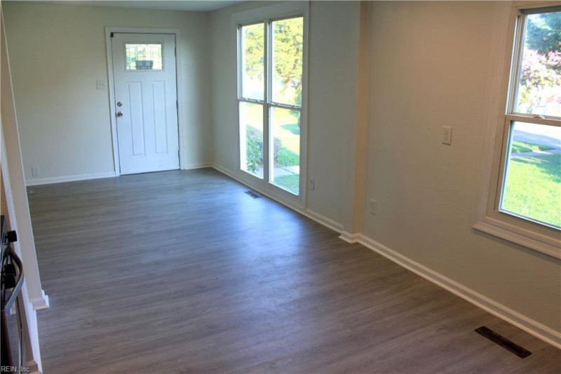 Photo 2 of 17 residential for sale in Portsmouth virginia Photo 2 of 17 residential for sale in Portsmouth virginia