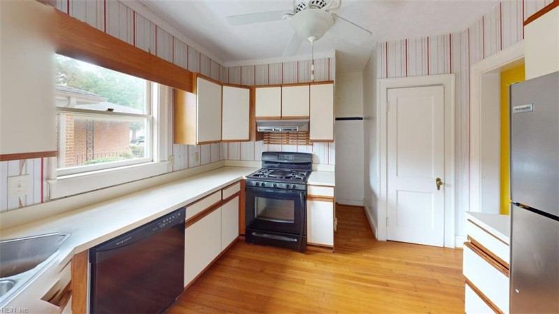 Photo 33 of 50 residential for sale in Newport News virginia Photo 33 of 50 residential for sale in Newport News virginia