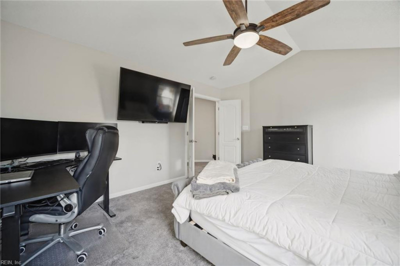 Photo 18 of 40 residential for sale in Chesapeake virginia