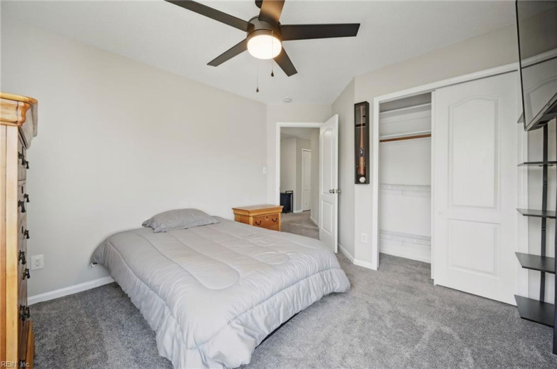 Photo 23 of 40 residential for sale in Chesapeake virginia