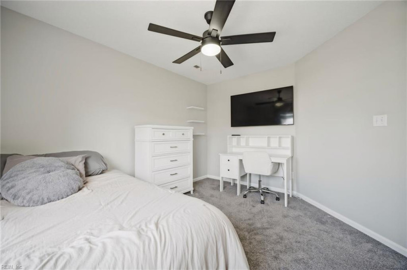 Photo 27 of 40 residential for sale in Chesapeake virginia