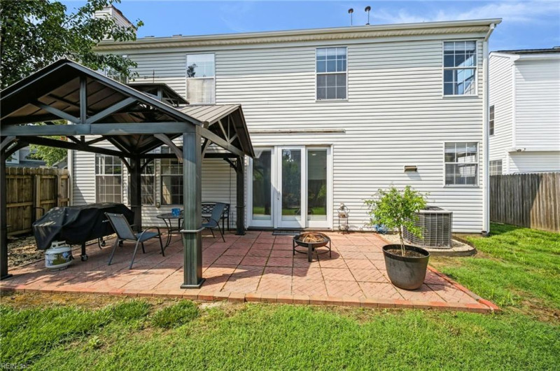 Photo 30 of 40 residential for sale in Chesapeake virginia