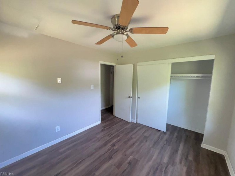 Photo 11 of 15 residential for sale in Norfolk virginia