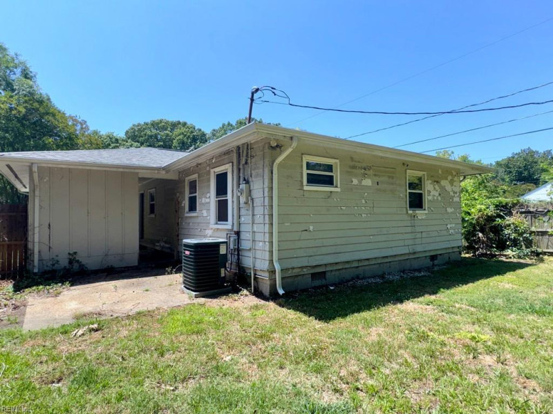 Photo 2 of 15 residential for sale in Norfolk virginia