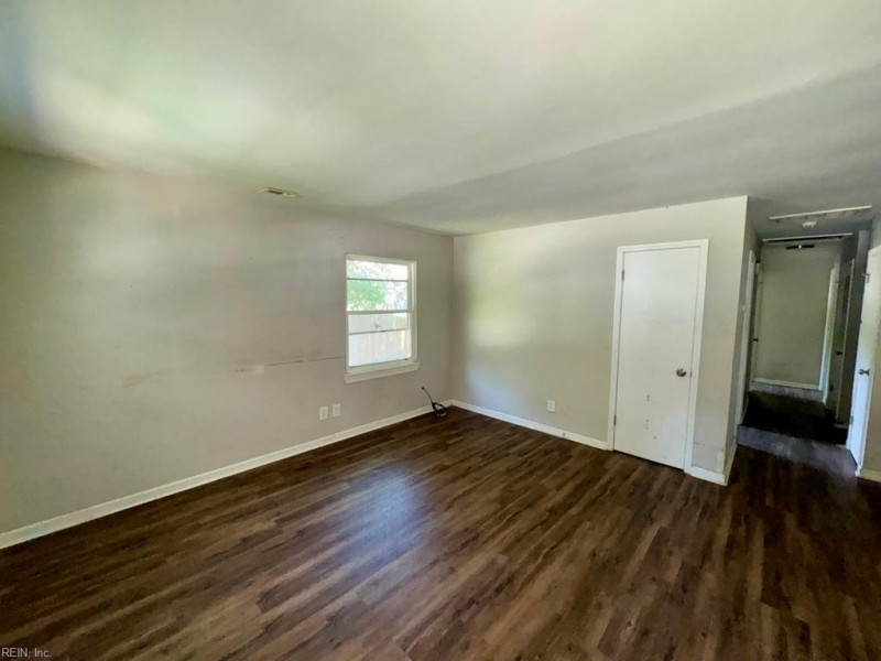Photo 3 of 15 residential for sale in Norfolk virginia