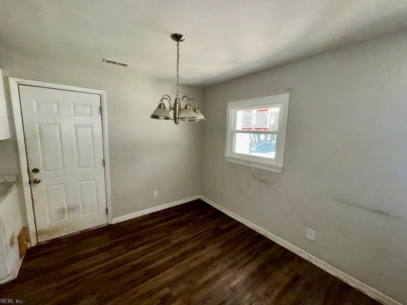Photo 5 of 15 residential for sale in Norfolk virginia