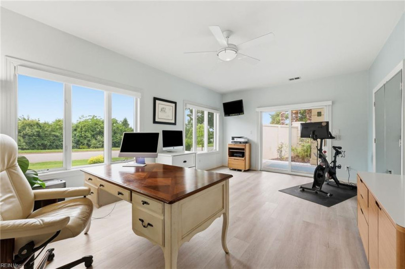 Photo 13 of 50 residential for sale in Virginia Beach virginia