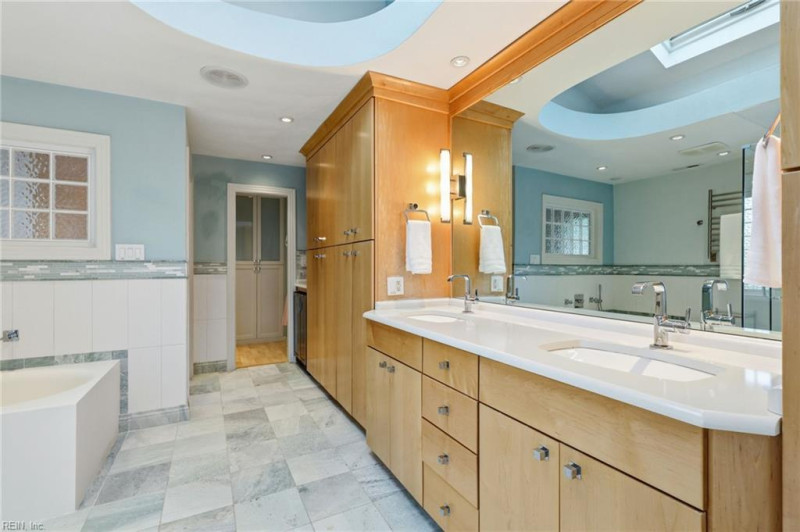 Photo 38 of 50 residential for sale in Virginia Beach virginia