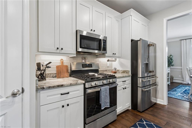 Photo 14 of 50 residential for sale in Poquoson virginia