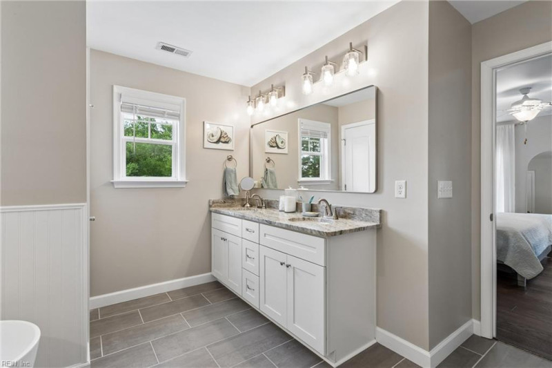 Photo 34 of 50 residential for sale in Poquoson virginia