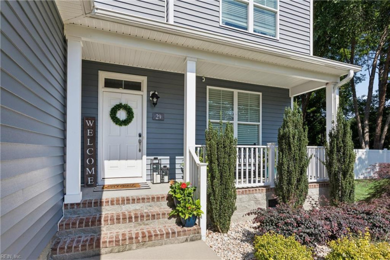Photo 4 of 50 residential for sale in Poquoson virginia