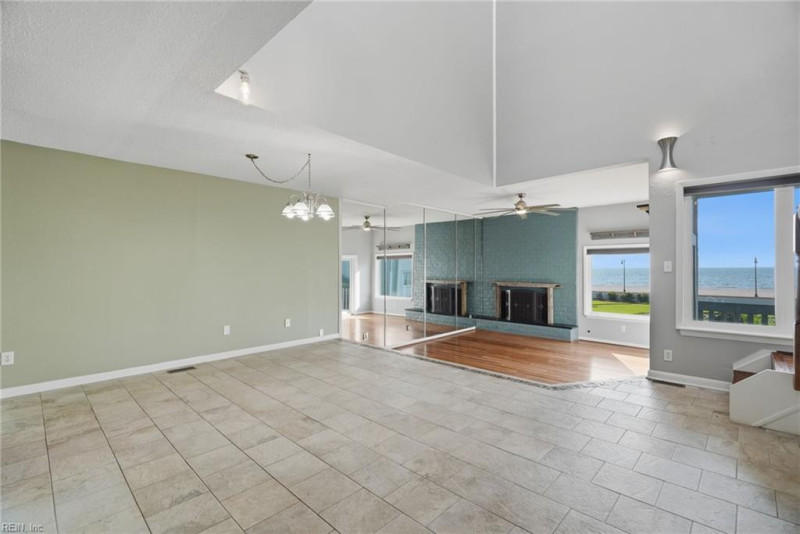Photo 14 of 50 residential for sale in Hampton virginia