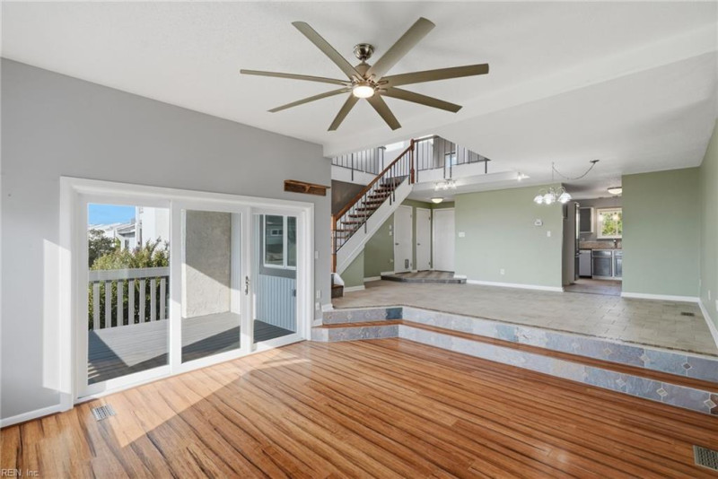 Photo 18 of 50 residential for sale in Hampton virginia