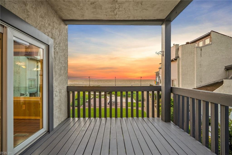 Photo 6 of 50 residential for sale in Hampton virginia