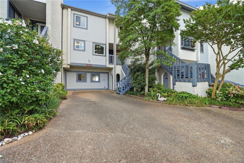 Photo 8 of 50 residential for sale in Hampton virginia