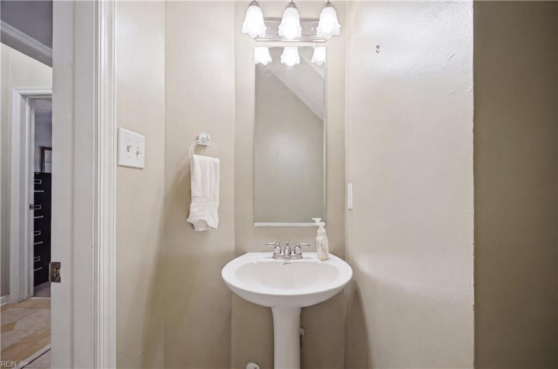 Photo 21 of 39 residential for sale in Chesapeake virginia Photo 21 of 39 residential for sale in Chesapeake virginia