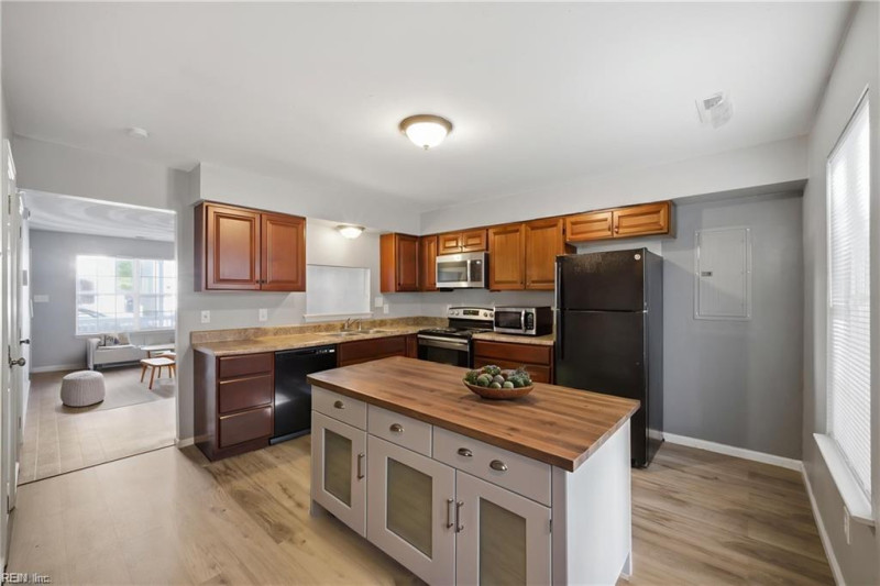 Photo 8 of 22 residential for sale in Norfolk virginia Photo 8 of 22 residential for sale in Norfolk virginia