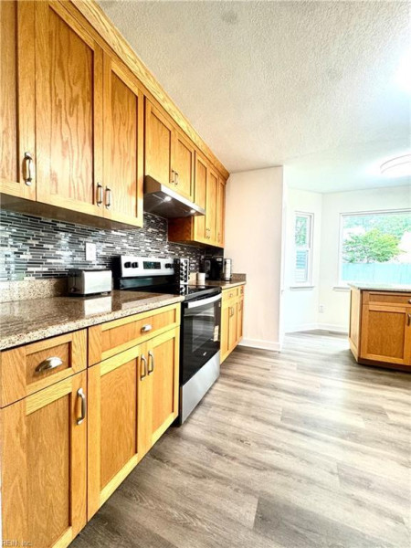 Photo 7 of 22 residential for sale in Virginia Beach virginia