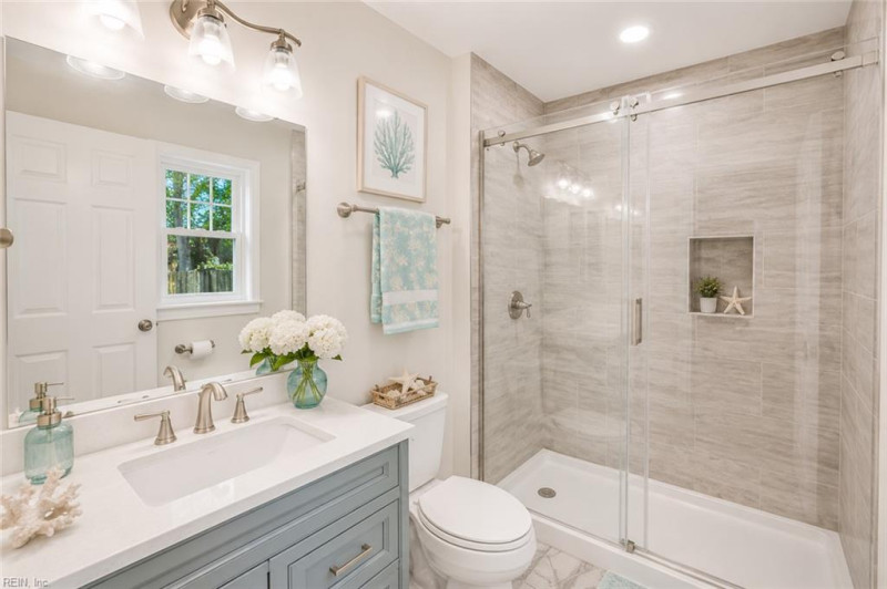 Photo 17 of 22 residential for sale in Virginia Beach virginia
