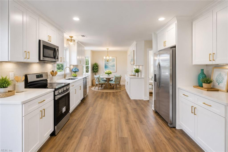 Photo 8 of 22 residential for sale in Virginia Beach virginia