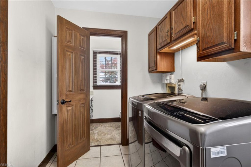 Photo 12 of 40 residential for sale in Chesapeake virginia Photo 12 of 40 residential for sale in Chesapeake virginia