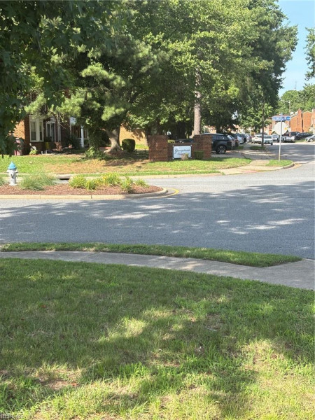 Photo 4 of 11 residential for sale in Chesapeake virginia Photo 4 of 11 residential for sale in Chesapeake virginia
