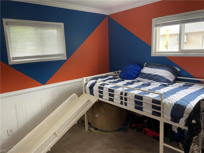 Photo 11 of 17 residential for sale in Portsmouth virginia