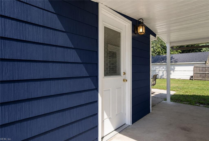 Photo 14 of 17 residential for sale in Portsmouth virginia