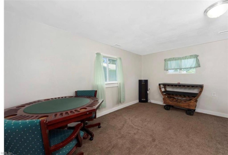 Photo 17 of 17 residential for sale in Portsmouth virginia