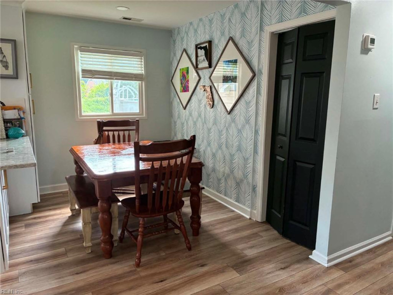 Photo 6 of 17 residential for sale in Portsmouth virginia