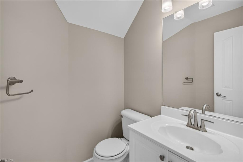 Photo 10 of 31 residential for sale in Virginia Beach virginia