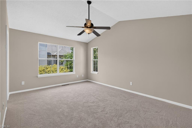 Photo 14 of 31 residential for sale in Virginia Beach virginia