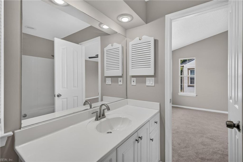 Photo 17 of 31 residential for sale in Virginia Beach virginia