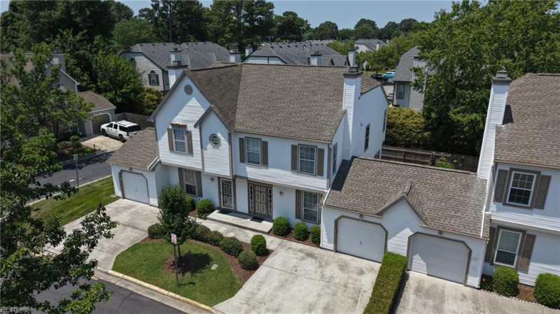 Photo 2 of 31 residential for sale in Virginia Beach virginia