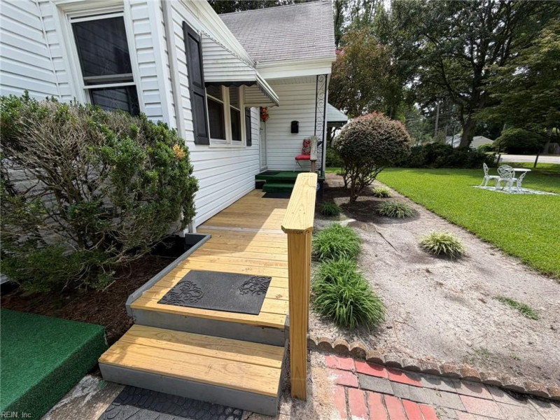 Photo 3 of 28 residential for sale in Norfolk virginia
