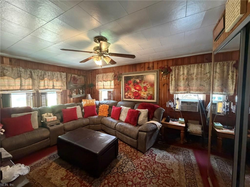 Photo 7 of 28 residential for sale in Norfolk virginia